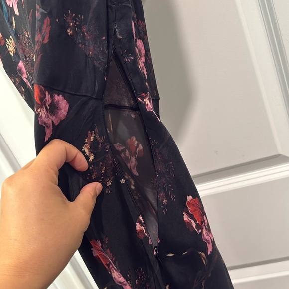 NWT Madewell Wide V-Neck Floral Satiny Maxi Dress - Picture 9 of 13